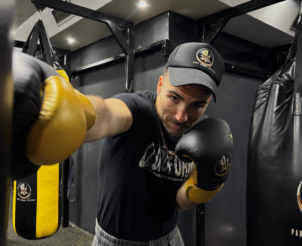 GUANTES DE BOXEO PEBV — NEGRO & ORO
