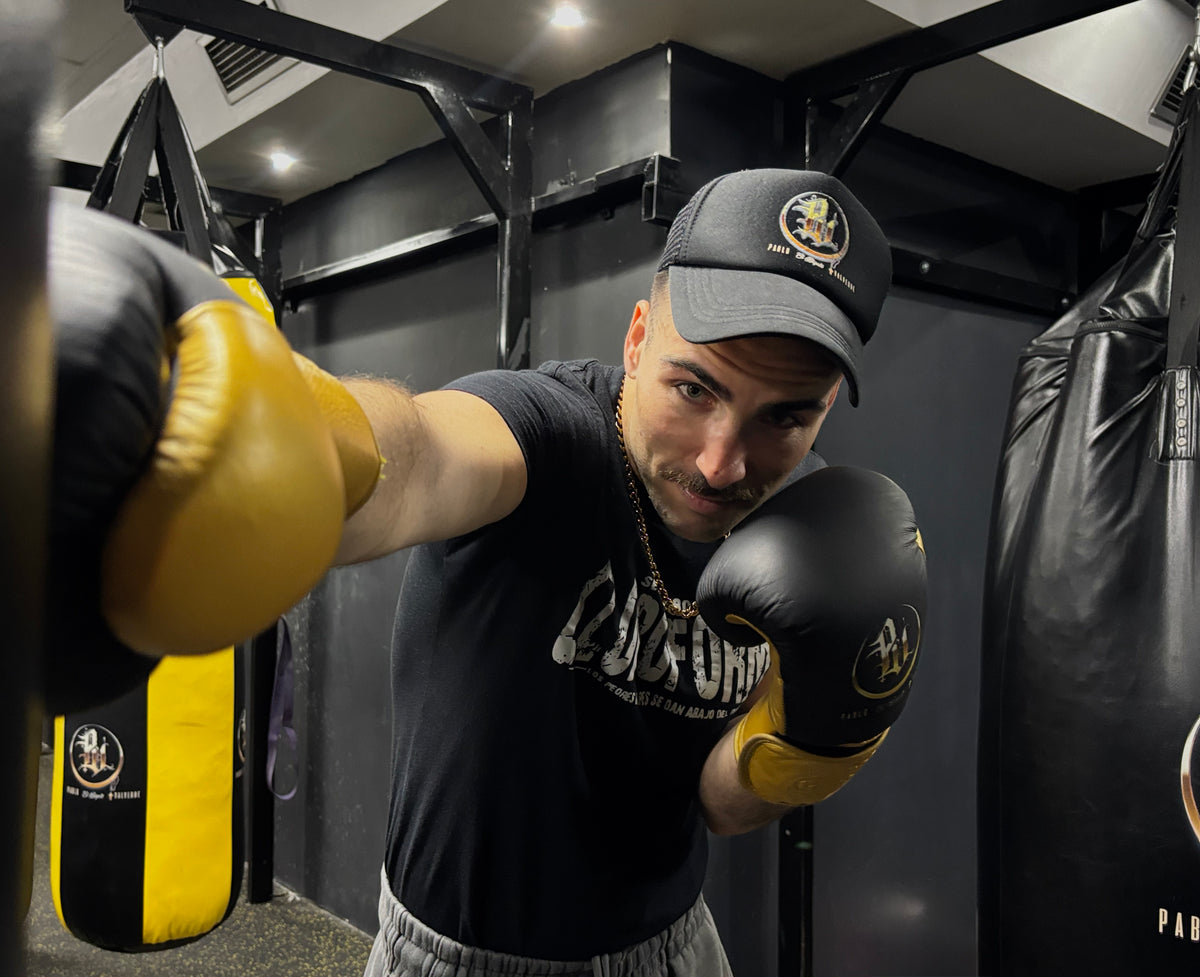 GUANTES DE BOXEO PEBV — NEGRO & ORO