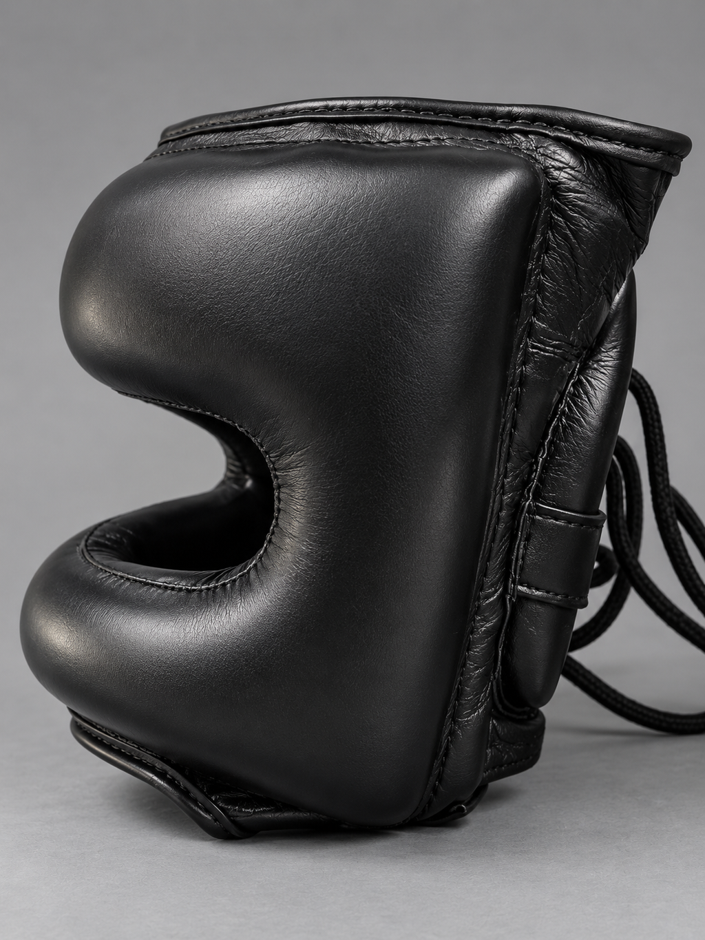 CASCO DE BARRA DE BOXEO PEBV — NEGRO & ORO