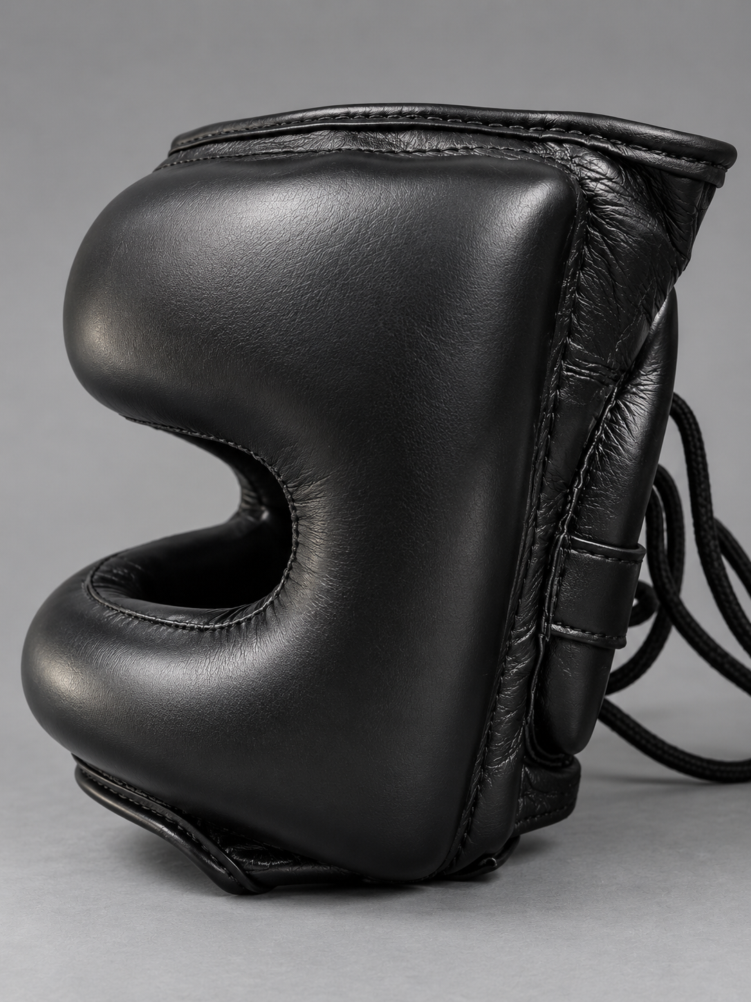 CASCO DE BARRA DE BOXEO PEBV — NEGRO & ORO