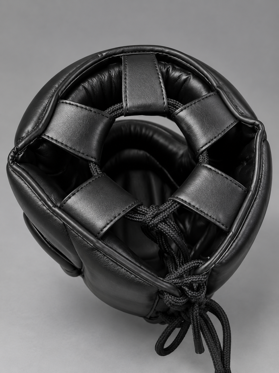 CASCO DE BARRA DE BOXEO PEBV — NEGRO & ORO